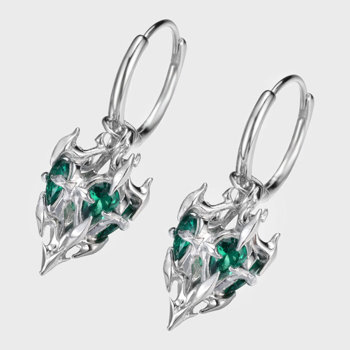 Kuurth Grail Earrings (3)