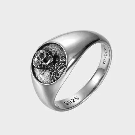 Kuurth Skull Of A Skeleton With Burning Cigarette Ring